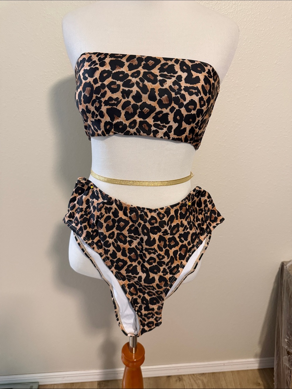 Bandeau Swimsuit 2pc. High waist Cheetah  Size L